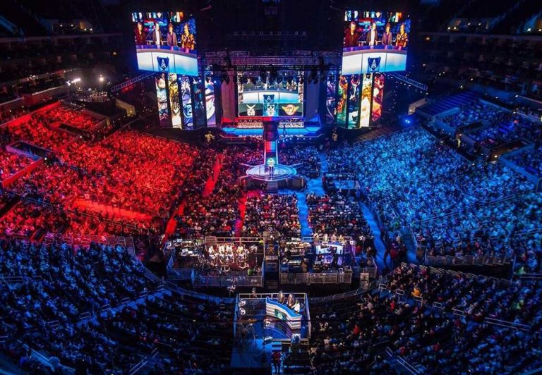 league of legends pro player salary